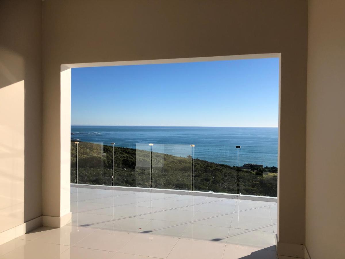 Camps Bay Blue Self-Catering Studios Cape Town Eksteriør bilde