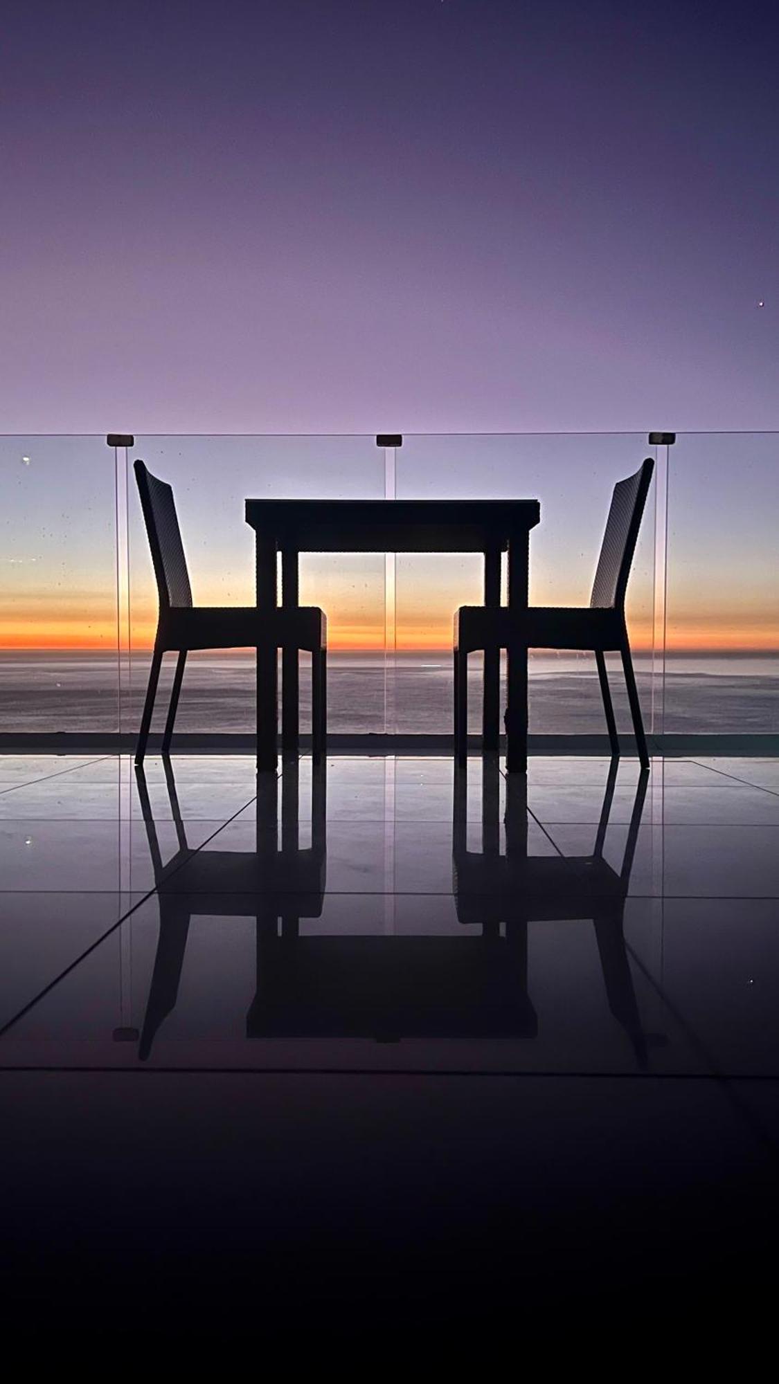 Camps Bay Blue Self-Catering Studios Cape Town Eksteriør bilde
