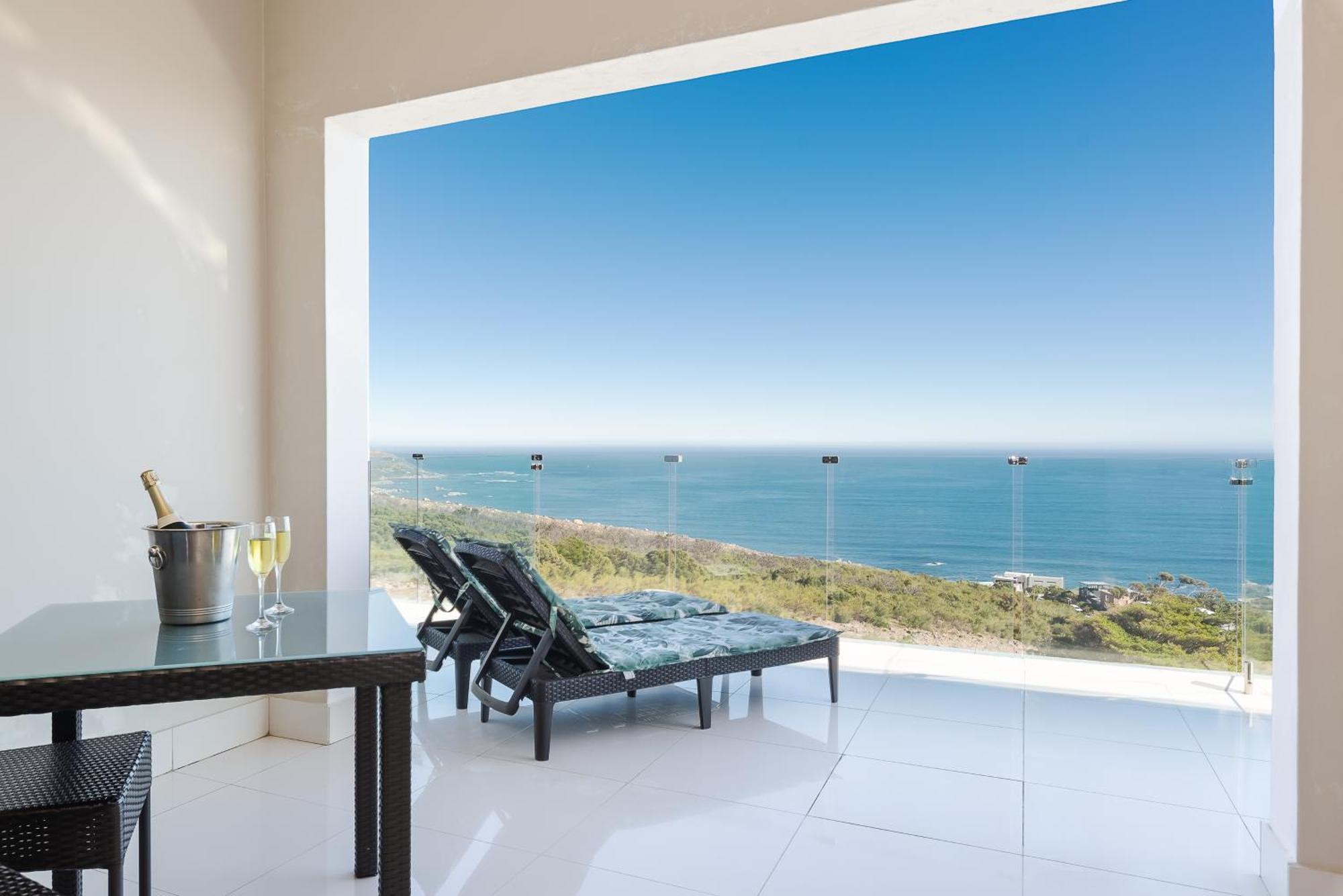Camps Bay Blue Self-Catering Studios Cape Town Eksteriør bilde